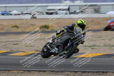 media/Jan-14-2023-SoCal Trackdays (Sat) [[497694156f]]/Turn 4 Set 2 (1030am)/